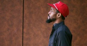 Sivion premieres his video for Darkness