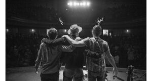 Mat Kearney releases a live acoustic album